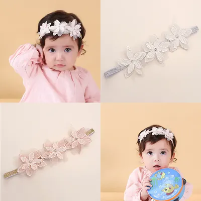 ربطة شعر على شكل زهرة صغيرة
