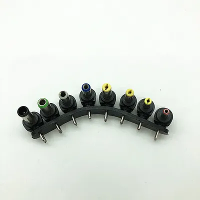 شاحن الطاقة العالمي لللابتوب