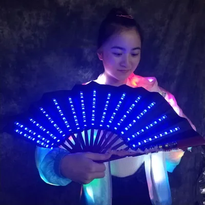 مروحة ضوء LED