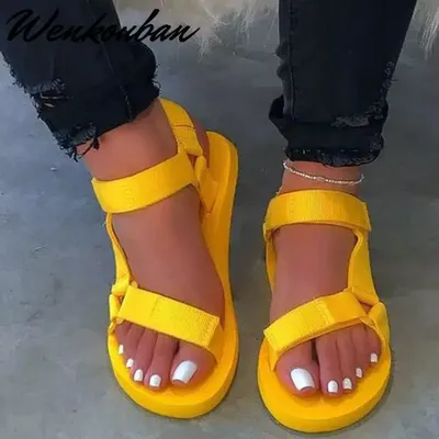 صنادل نسائية مسطحة الفيلكرو