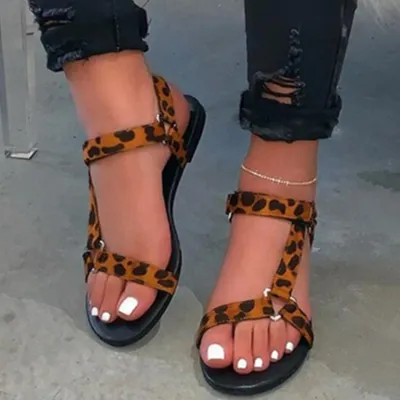 صنادل نسائية مسطحة الفيلكرو