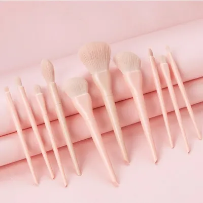 Super soft hair makeup brush