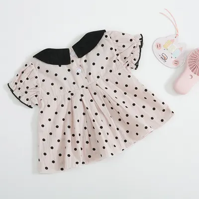 Two-piece baby girl blouse and pants
