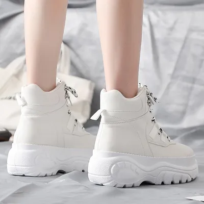 Trendy Korean casual shoes
