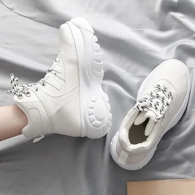 Trendy Korean casual shoes