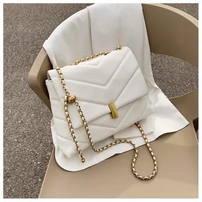 Fashion chain messenger bag