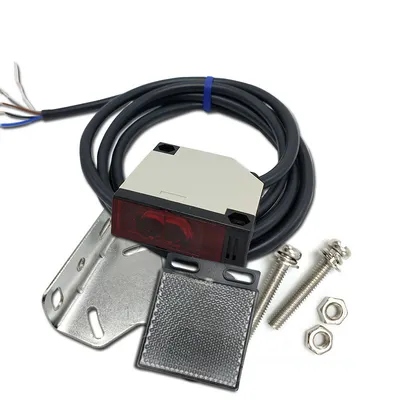 Specular reflection photoelectric sensor
