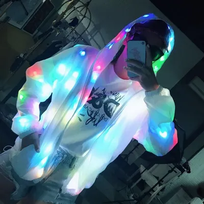 سترة مضيئة بتقنية LED
