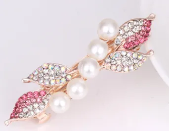 Metal leaf shaped hair clip