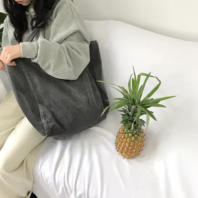Vintage corduroy shoulder bag