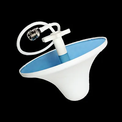 Cell phone signal amplifier