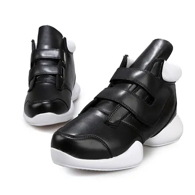 Men's running shoes