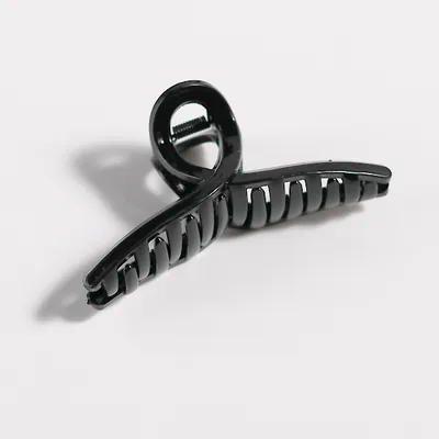 Black hanger