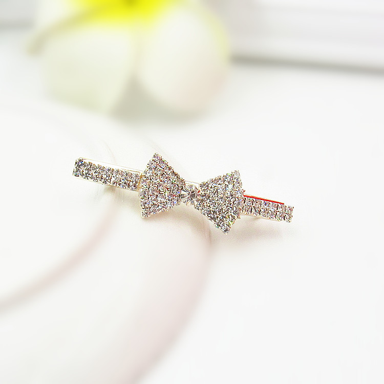 Small bow tie