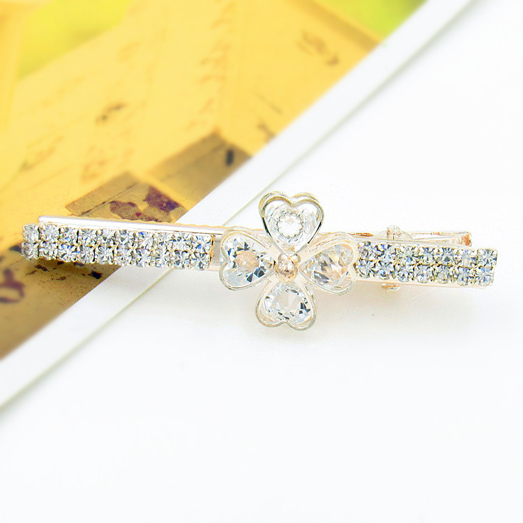Love four leaf crystal