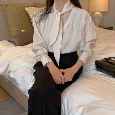 Korean Chic Niche French Neckline Is Loose And Versatile