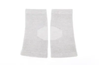 Sports elbow support
