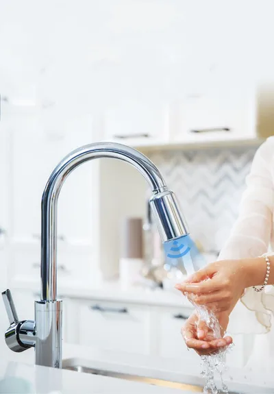 صنبور ماء ساخن وبارد من نوع SmartSensor Water Savings