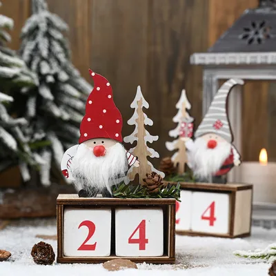 Christmas wooden pine cone calendar for the elderly