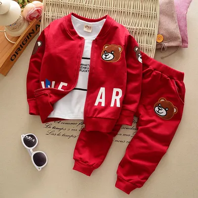Bear wine red