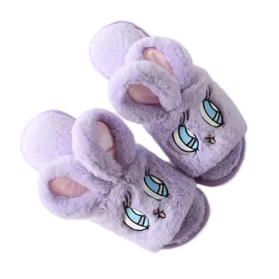 Indoor warm floor slippers in autumn and winter
