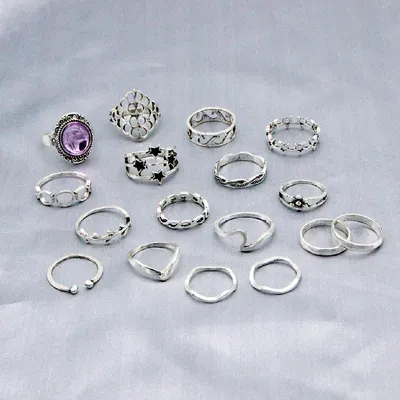 Fashion Gemstone Five-pointed Star Leaf Sea Wave Twist 17-piece Ring Joint