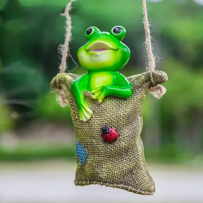 Creative Simulation Frog Resin Craft Animal Pendant