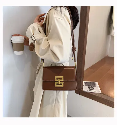 New One-Shoulder Messenger Chain Bag In Autumn