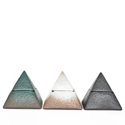 Ceramic Ashtray Pyramid Craft Decoration With Lid