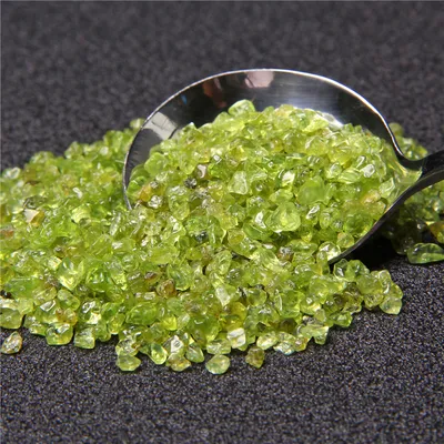 Natural Crushed Peridot Crystal Ornament Craft Accessories