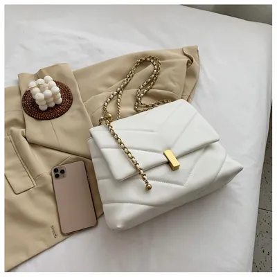 Fashion chain messenger bag