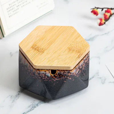Ceramic Ashtray With Lid Creative Personality Fashion Office Anti Fly Ash Size Size Living Room Home European Trend