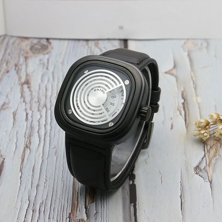 Retro Fashion All-match Belt Turntable Quartz Watch