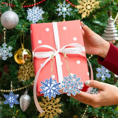 12 Packs Snowflake Rhinestones Painting Keychain Kits 12 Styles Snowflake Pendants DIY 5D Rhinestones Art Hanging Ornament For Xmas Tree Unique Double Sided Craft Party Favor Supplies