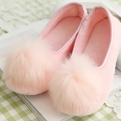Super Soft Big Hair Ball Super Cute Flat Heel Low Top Bag Heel Pedal Shoes