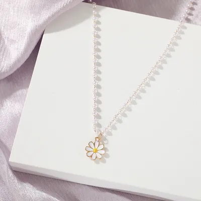 Chrysanthemum Clavicle Chain European And American Creative White Daisy Necklace