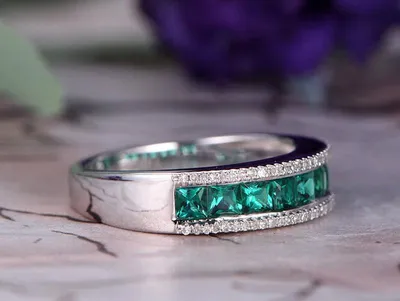 Women's White Gold Plated Emerald Zircon Ring
