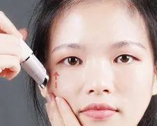 Introduce massage sticks to the bags under the eyes