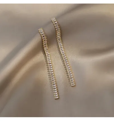 Zircon Claw Chain Tassel Long Stud Earrings