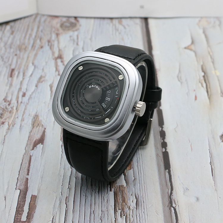 Retro Fashion All-match Belt Turntable Quartz Watch