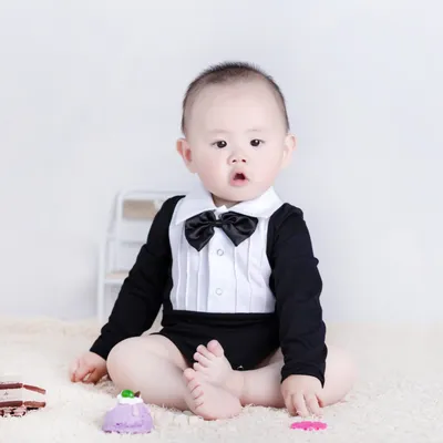 Black long-sleeved romper fake two-piece baby onesies