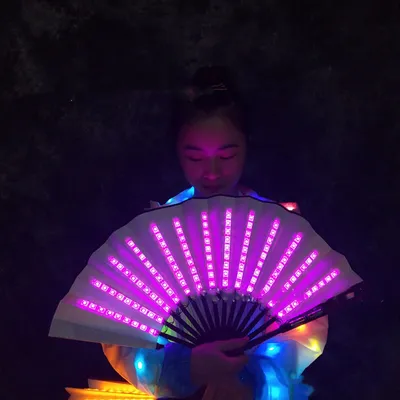 مروحة ضوء LED