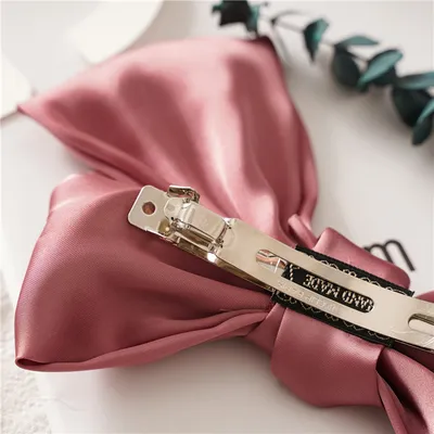 Bow hair clip