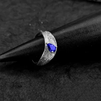 Women's Fashion Sapphire Texture Sterling Silver Ring