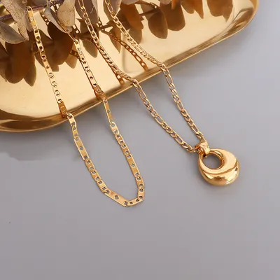 Hollow Oval Pendant Necklace For Women