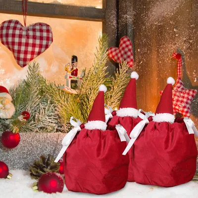 5 Packs Christmas Treat Bags With Drawstring 3D Xmas Santa Hat Gift Wrapping Bags Velvet Candies Goodie  Bag For Christmas Birthday Wedding Party Favor Supplies