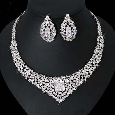Luxurious Full Diamond Hand Inlaid Design Suit