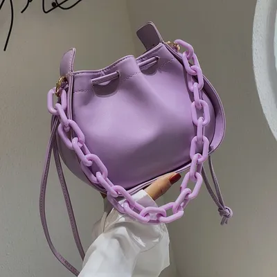 Pleated chain bag