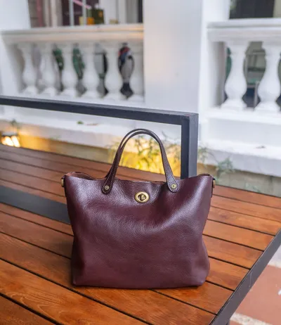 European And American Vintage First-layer Tree-tanned Cowhide Tote Bag, Commuter Handbag, Casual Single-shoulder Genuine Leather Crossbody Bag