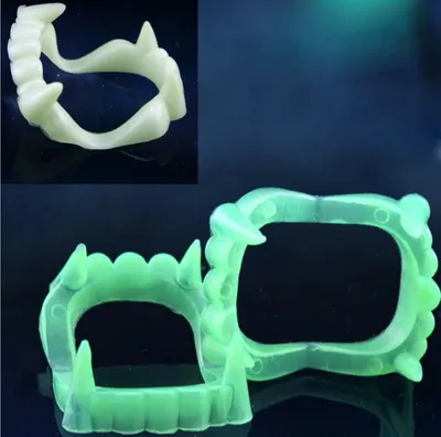 Halloween Props Supplies Horror Vampire Luminous Dentures